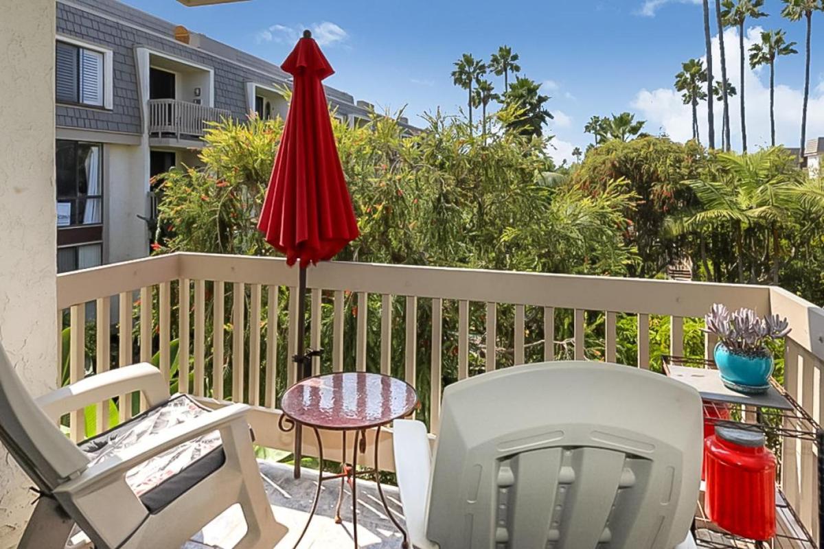B215 - Garden Retreat - main image
