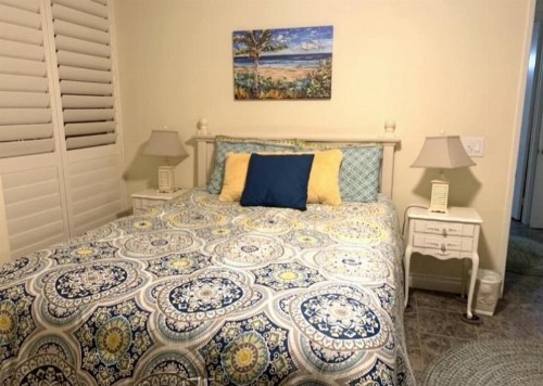 B215 - Garden Retreat - image 12