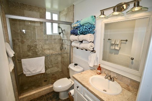 B215 - Garden Retreat - image 5