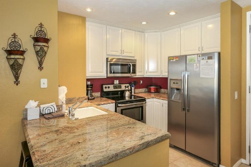 G322 - Suite Beach Penthouse - image 30