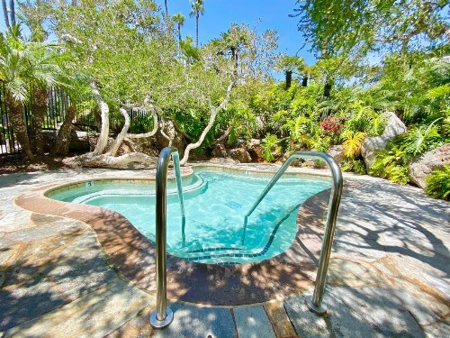 E112 - Skeen's Beachfront - image 19