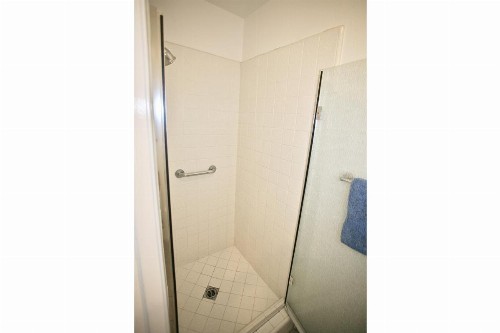 E17 - Sea Haven - image 33
