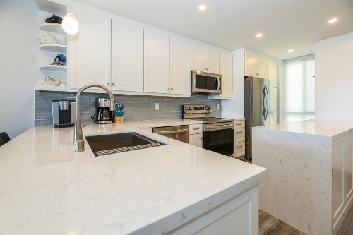 D26 - Seaside Cottage - image 47