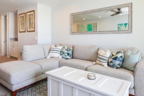 D26 - Seaside Cottage - image 8
