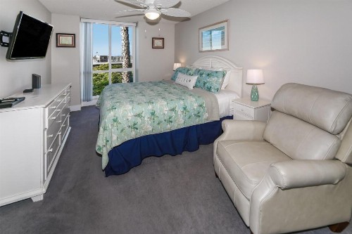 F111 - Morley's Beach Haven - image 4