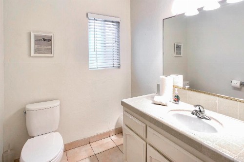 920 North Strand - image 6