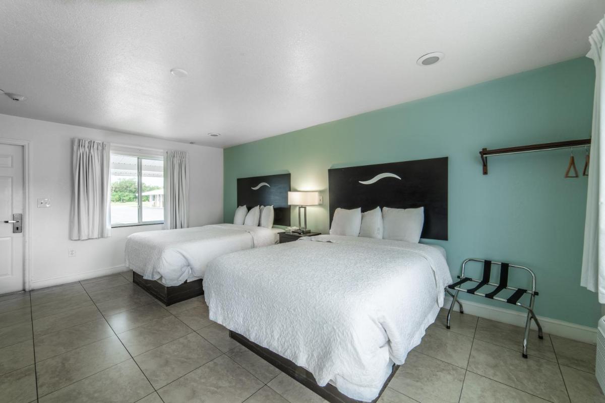 Everglades City Motel - Everglades Adventures Inn - main image