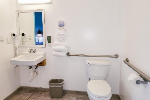 Ivey House Everglades Adventures Hotel - image 3
