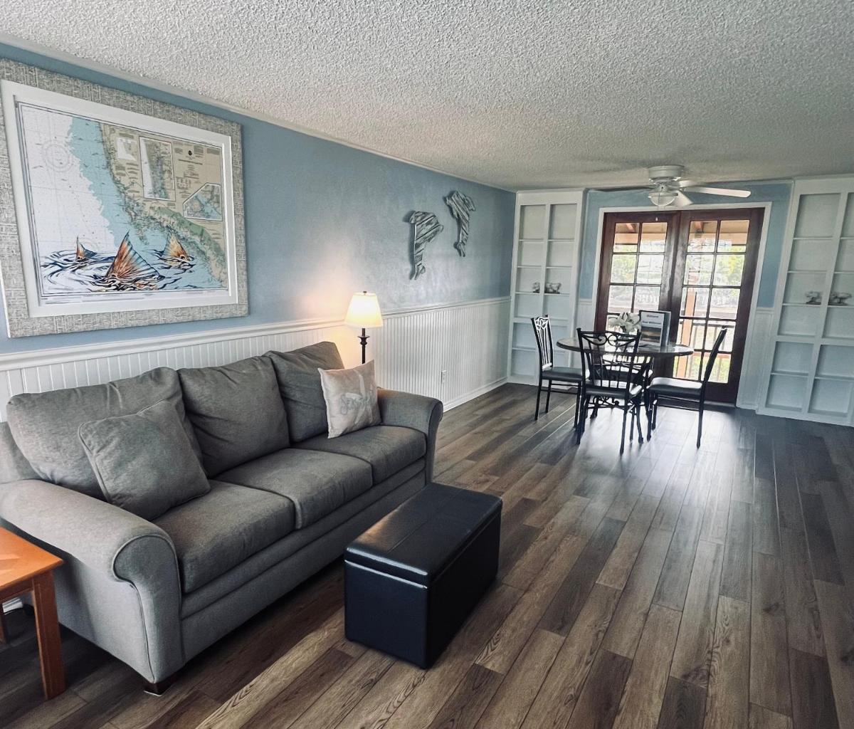 River Wilderness Waterfront Cabins - main image