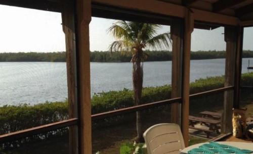 River Wilderness Waterfront Cabins - image 6