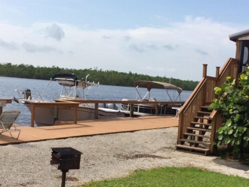 River Wilderness Waterfront Cabins - image 7