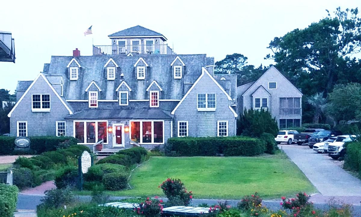 The Castle B&B on Silver Lake - main image