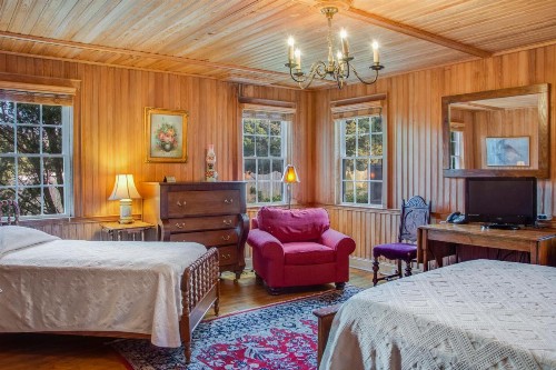 The Castle B&B on Silver Lake - image 29