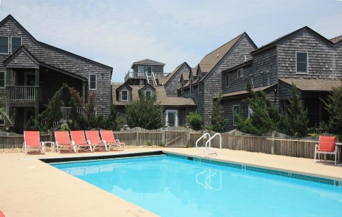 Courtyard Villas on Silver Lake - image 18