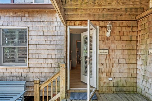 Courtyard Villas on Silver Lake - image 20
