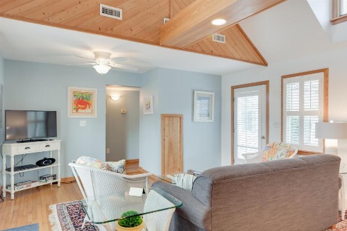 Courtyard Villas on Silver Lake - image 25
