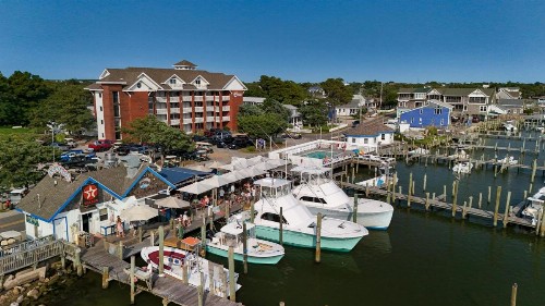 Anchorage Inn & Marina - image 11