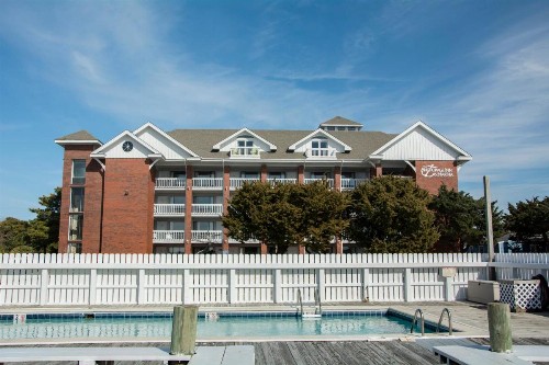 Anchorage Inn & Marina - image 2