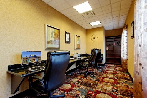 Holiday Inn Express Hotel and Suites - Odessa an IHG Hotel - image 17