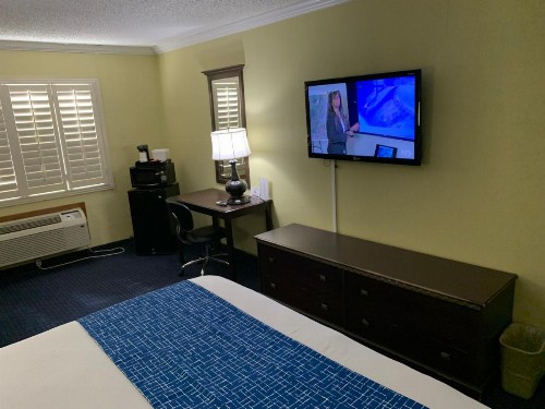 Travelodge by Wyndham Odessa - image 33