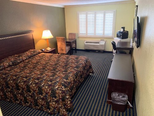 Travelodge by Wyndham Odessa - image 37
