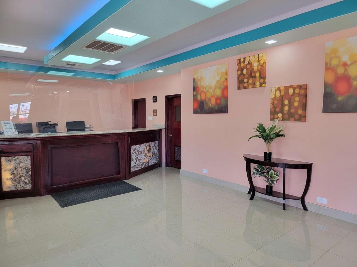Knights Inn Odessa - image 4