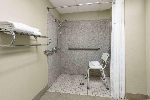 Ramada by Wyndham Odessa Near University of Texas Permian - image 29