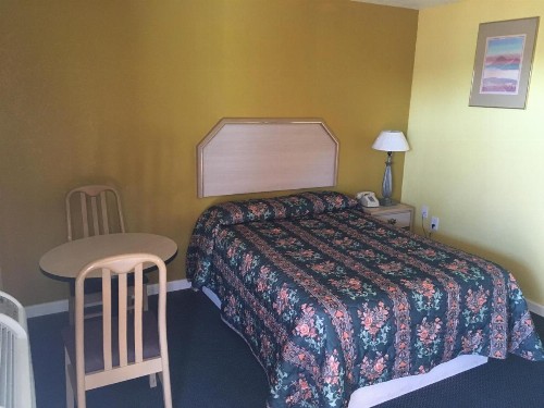 Blue Star Inn - image 17