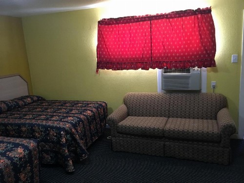 Blue Star Inn - image 25