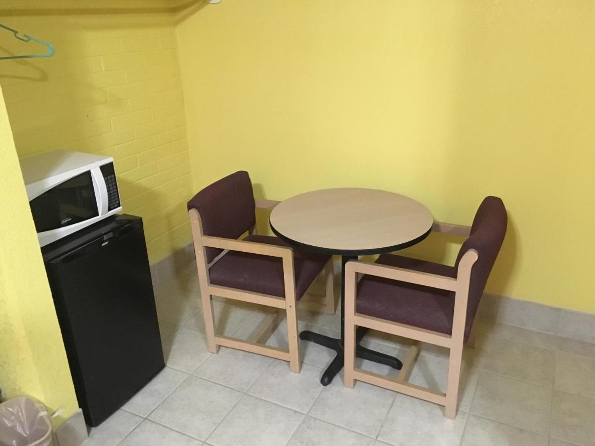 Blue Star Inn - image 4
