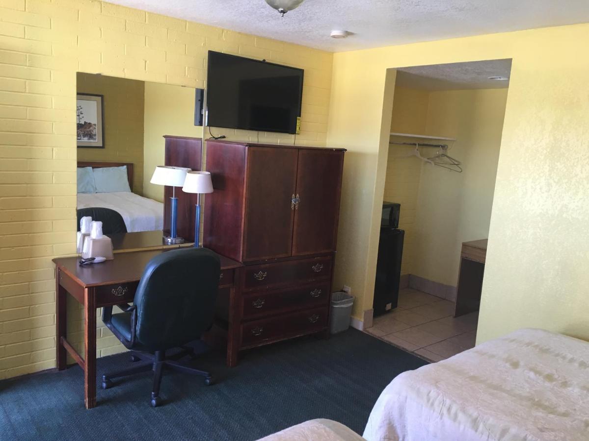 Blue Star Inn - image 7