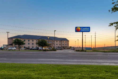 Comfort Inn and Suites Odessa - image 25