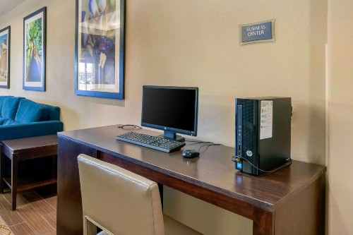 Comfort Inn and Suites Odessa - image 26