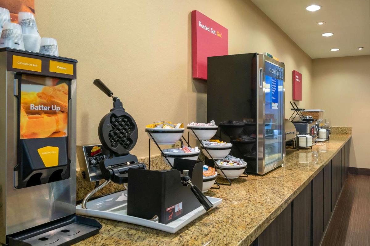 Comfort Inn and Suites Odessa - image 4