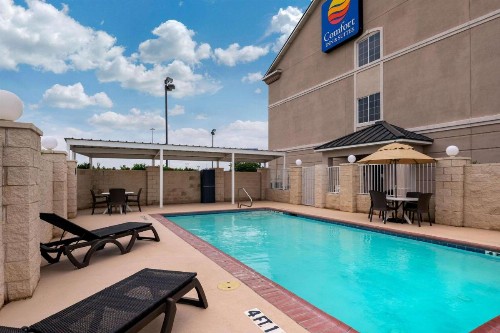 Comfort Inn and Suites Odessa - image 9