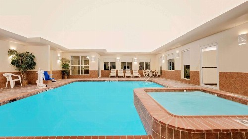 Super 8 by Wyndham Odessa TX - image 3