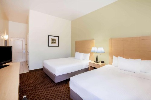 La Quinta by Wyndham Odessa North - image 2