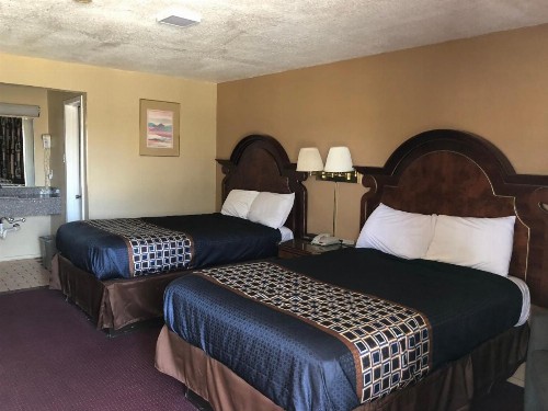 Villa West Inn - image 10