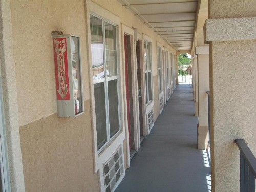 Villa West Inn - image 18