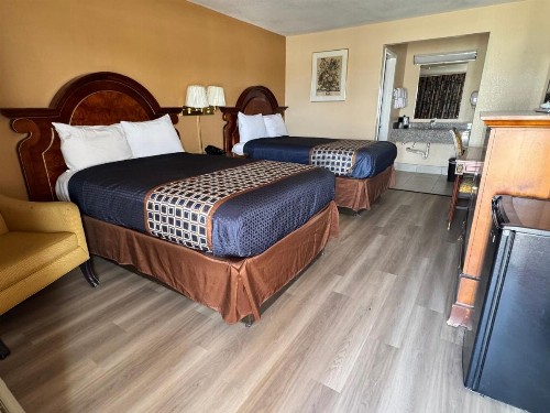 Villa West Inn - image 29