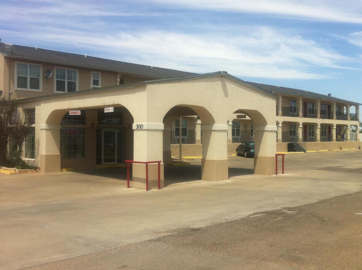 Villa West Inn - image 5