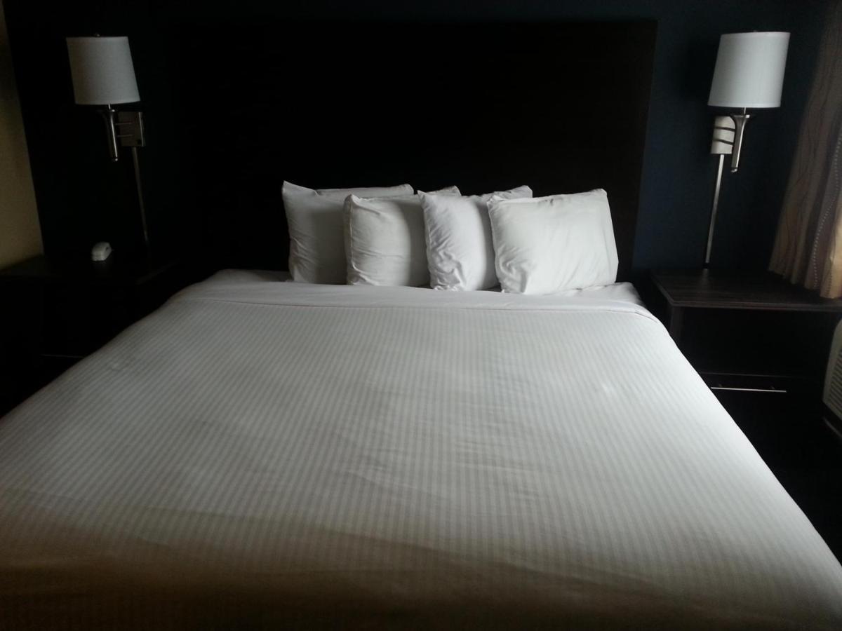 Motel One - image 5