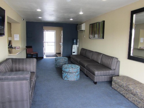Motel One - image 9