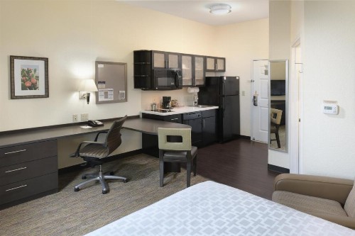 Candlewood Suites Odessa an IHG Hotel - image 14