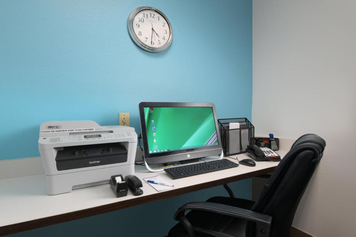 Candlewood Suites Odessa an IHG Hotel - image 4