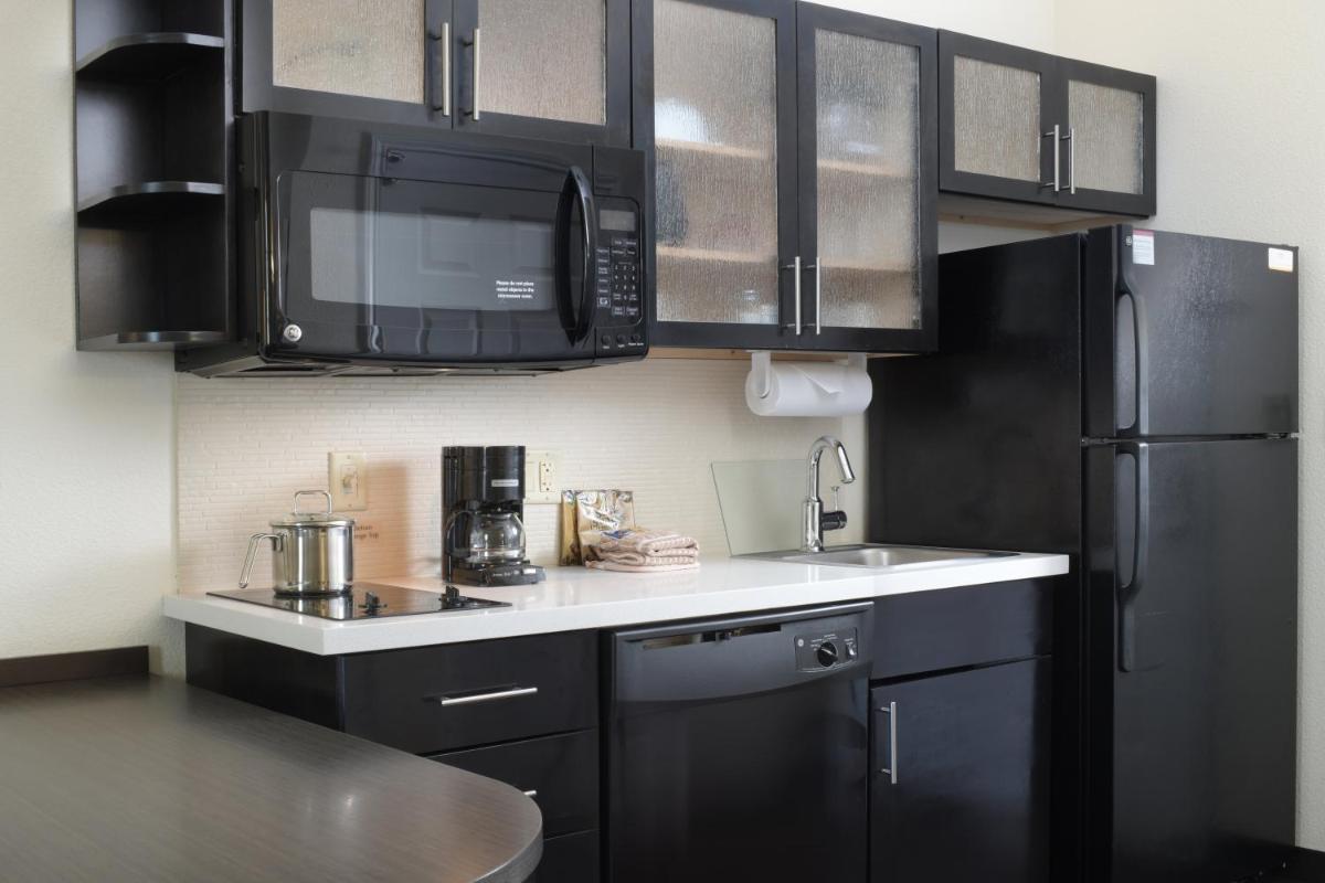 Candlewood Suites Odessa an IHG Hotel - image 5