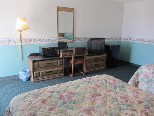 Budget Inn Odessa - image 10
