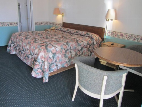 Budget Inn Odessa - image 17