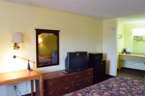 Executive Inn Odessa - image 2
