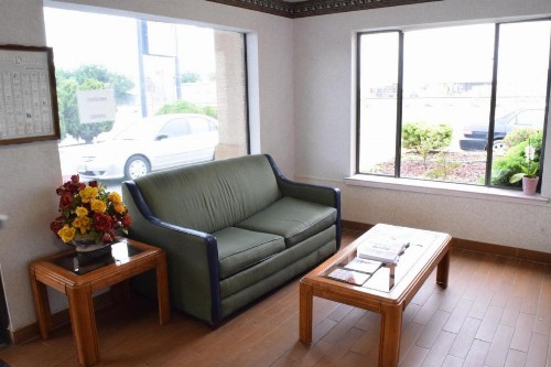 Executive Inn Odessa - image 4